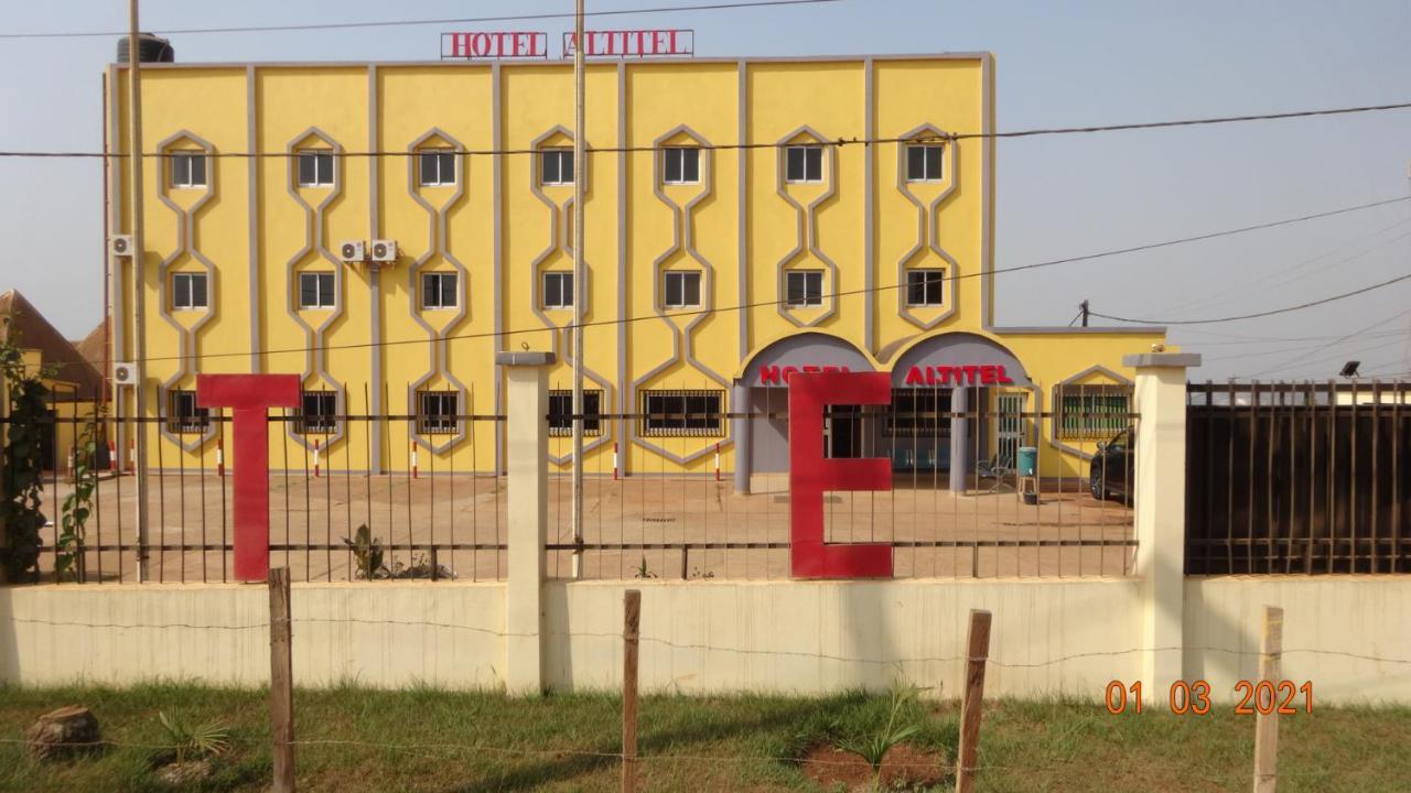 Hotel Altitel Bafoussam Exterior photo