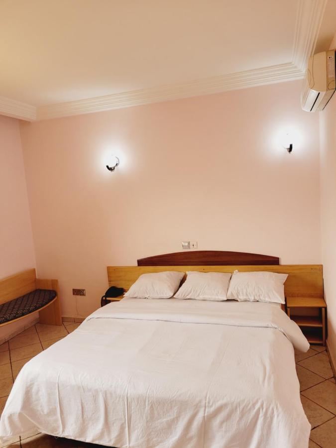 Hotel Altitel Bafoussam Exterior photo