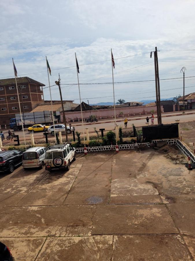 Hotel Altitel Bafoussam Exterior photo