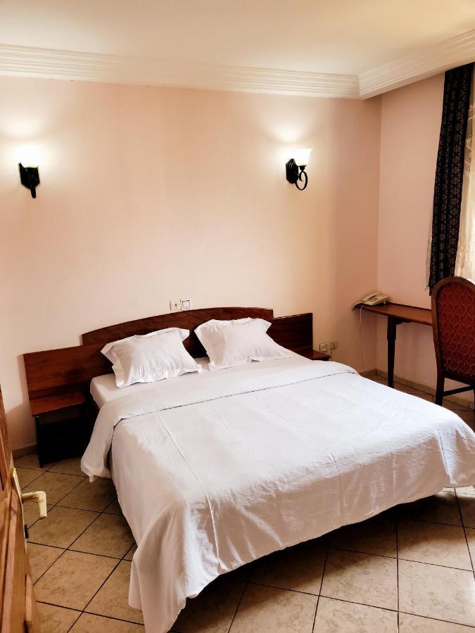 Hotel Altitel Bafoussam Exterior photo